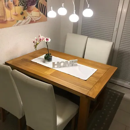 Am Doc Apartment